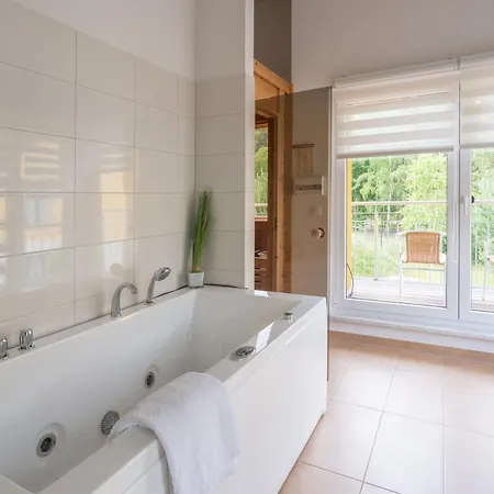 بيت للعطل Ruebezahl Am Mueggelsee, Haus 21 Efeu Mit Eigener Sauna, Idealer Ort Fuer Natur- Und Erholungssuchende, Fuer Radfahrer, Familien Mit Kindern Und Hundeliebhaber